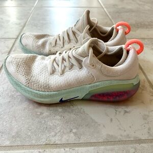 Nike Joyride Run shoes